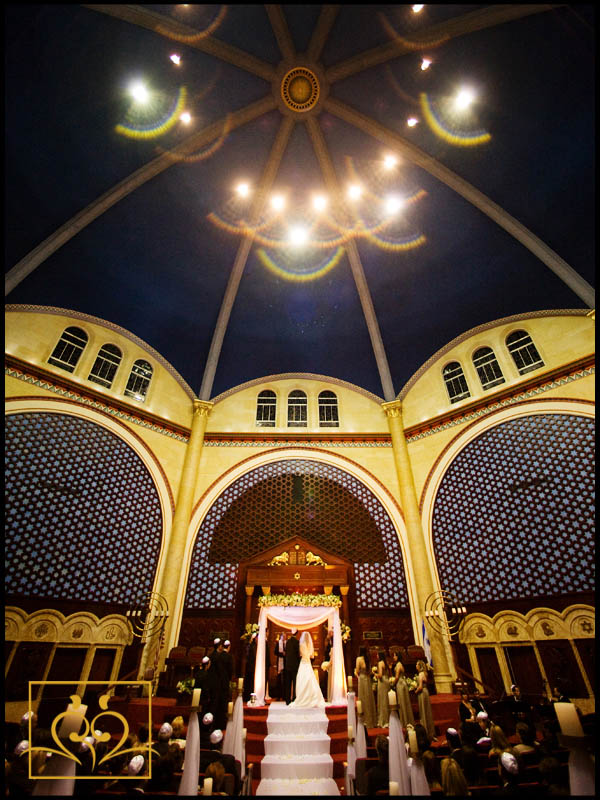 What a stunning setting to have a wedding: Temple Emanuel in Miami Beach.
